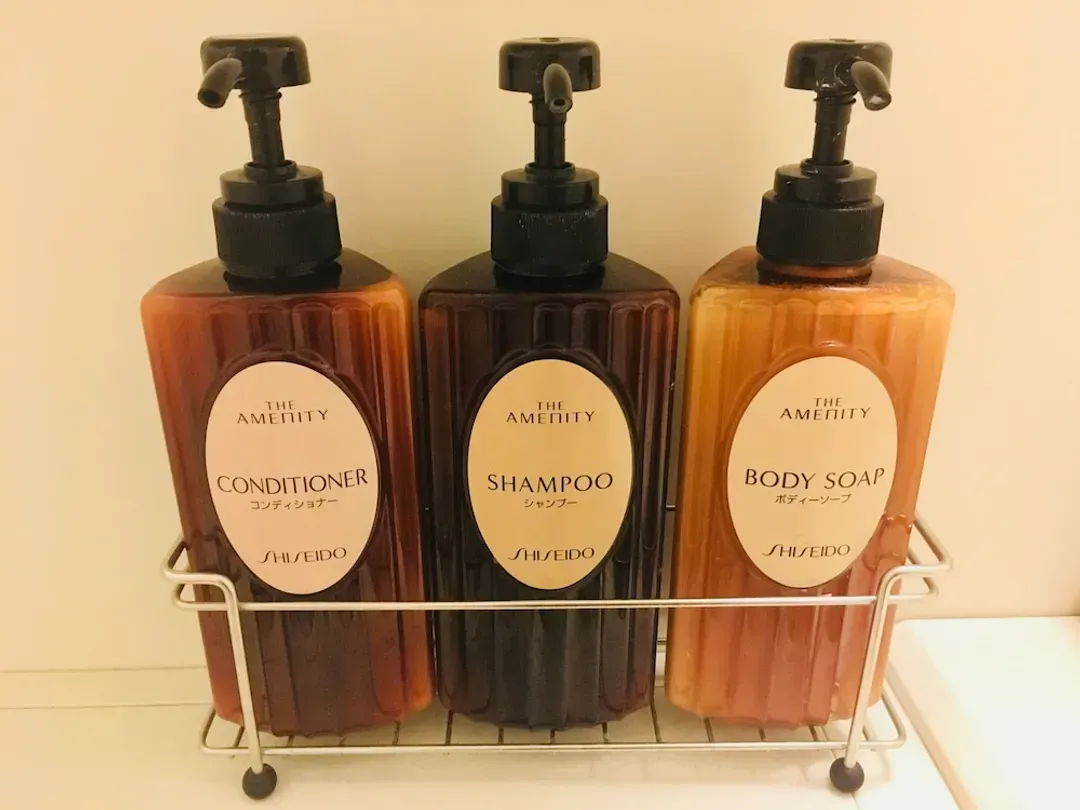 Bathroom amenities