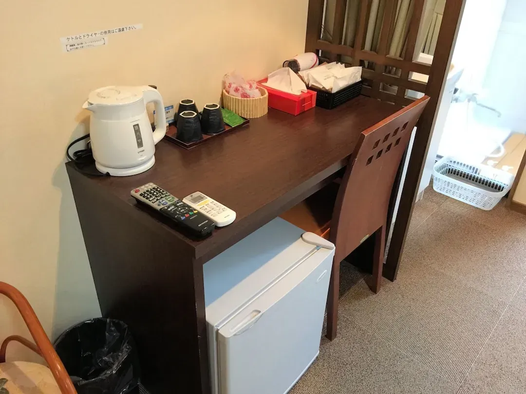 Mini-refrigerator
