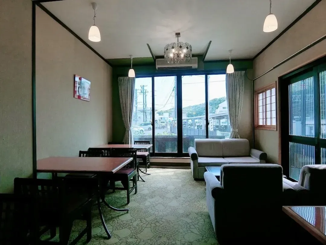 Primary image