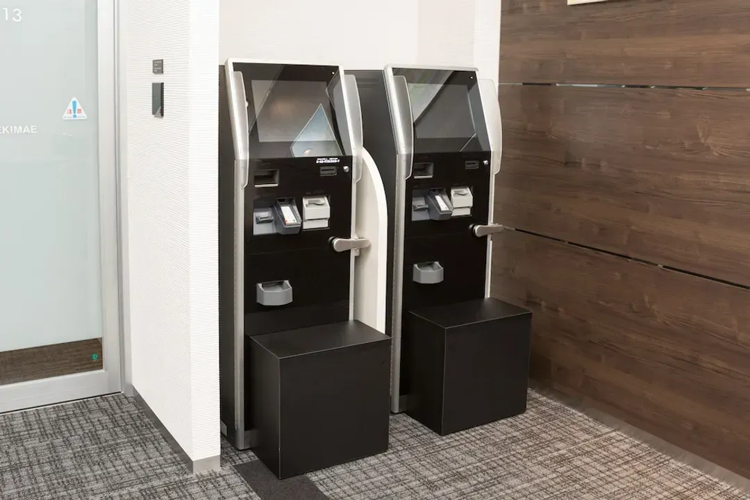 Check-in/check-out kiosk