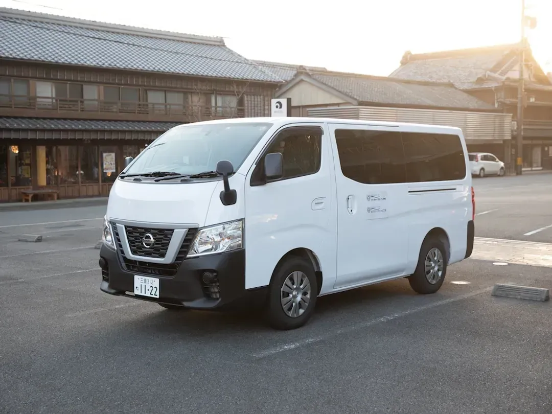 Train station shuttle