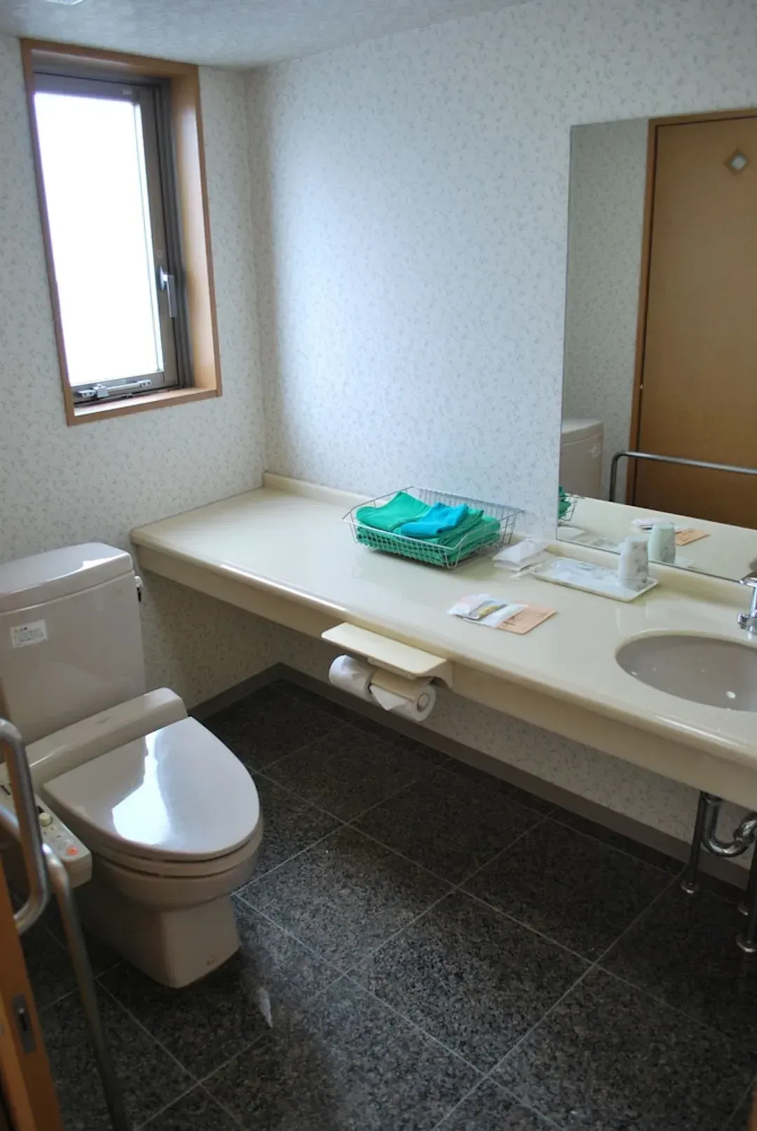 Room amenity