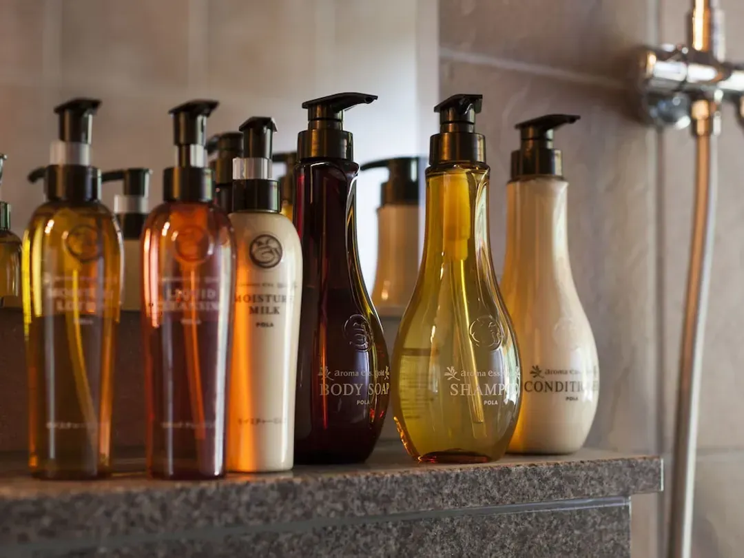 Bathroom amenities