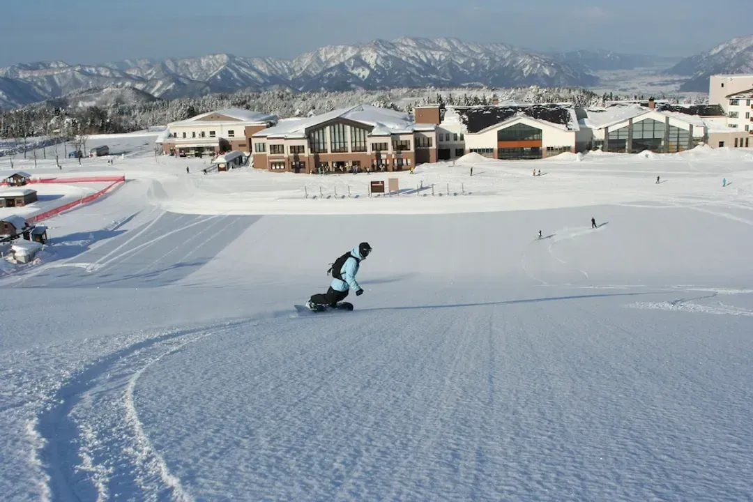 Snow and ski sports