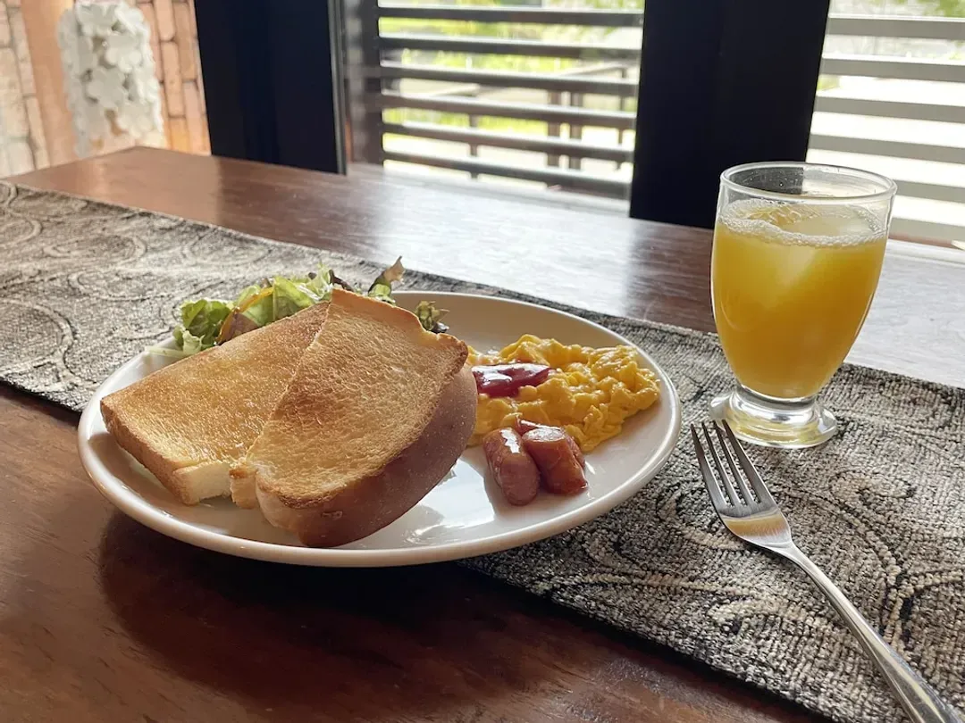 Breakfast meal