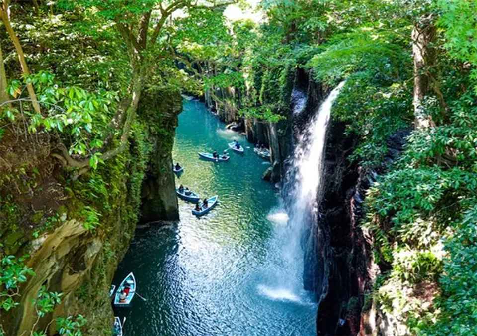 【神話故鄉巡禮一日遊】上色見熊野座神社．天岩戶神社．高千穗峽｜福岡出發