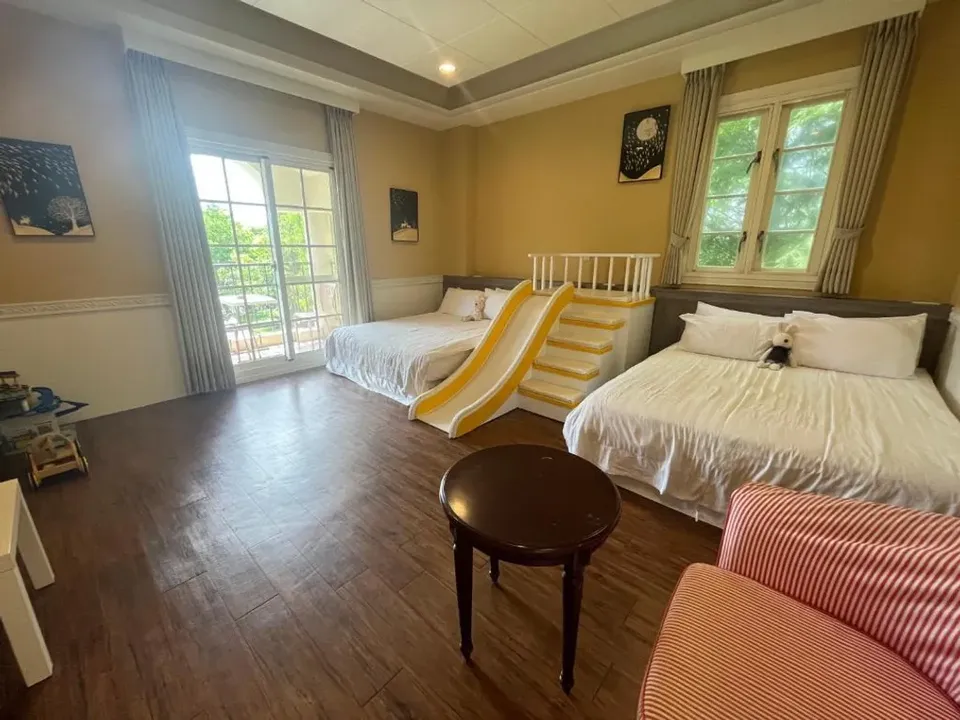 宜蘭伊莎愛莉民宿|可10~35人宜蘭包棟民宿(不選房型)|包棟可唱歌|烤肉|電動麻將|部分房間有溜滑梯|傳藝中心x羅東夜市-4