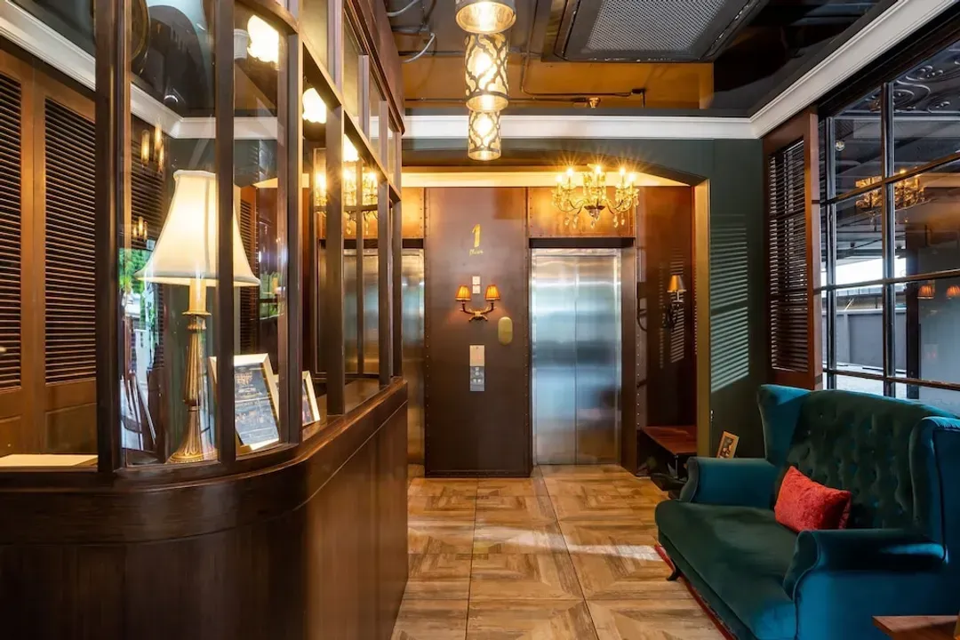 Lobby sitting area