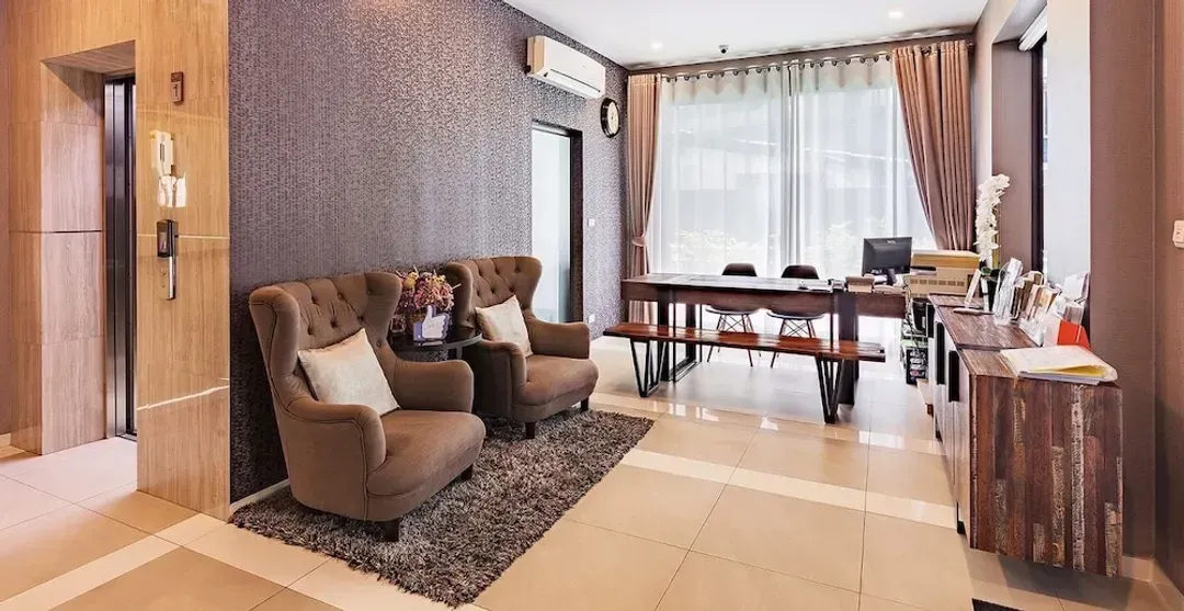 Lobby sitting area