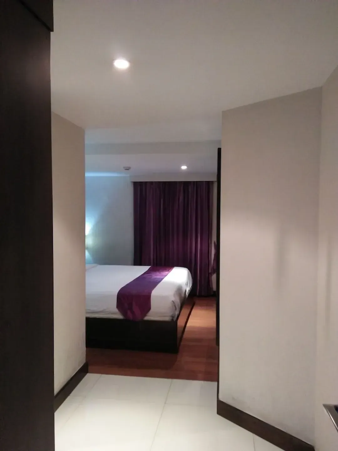 Room amenity