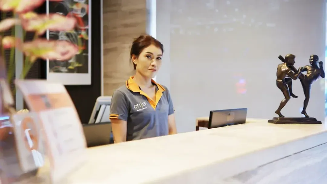 Check-in/check-out kiosk