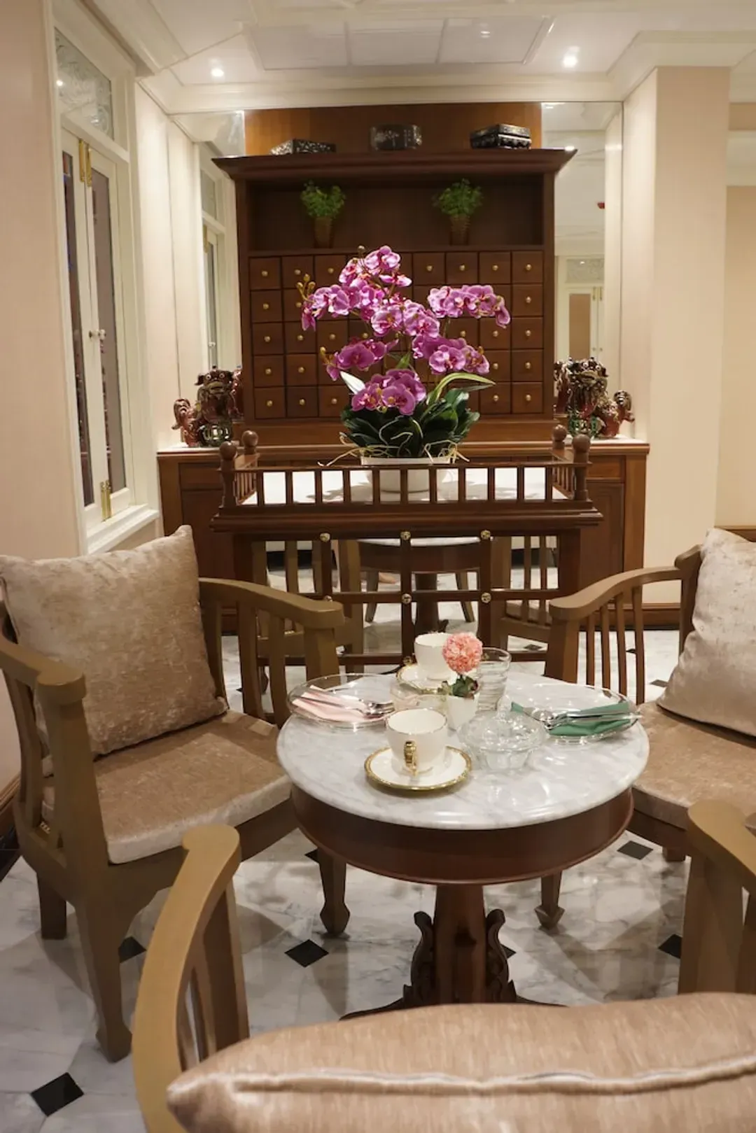 Lobby sitting area