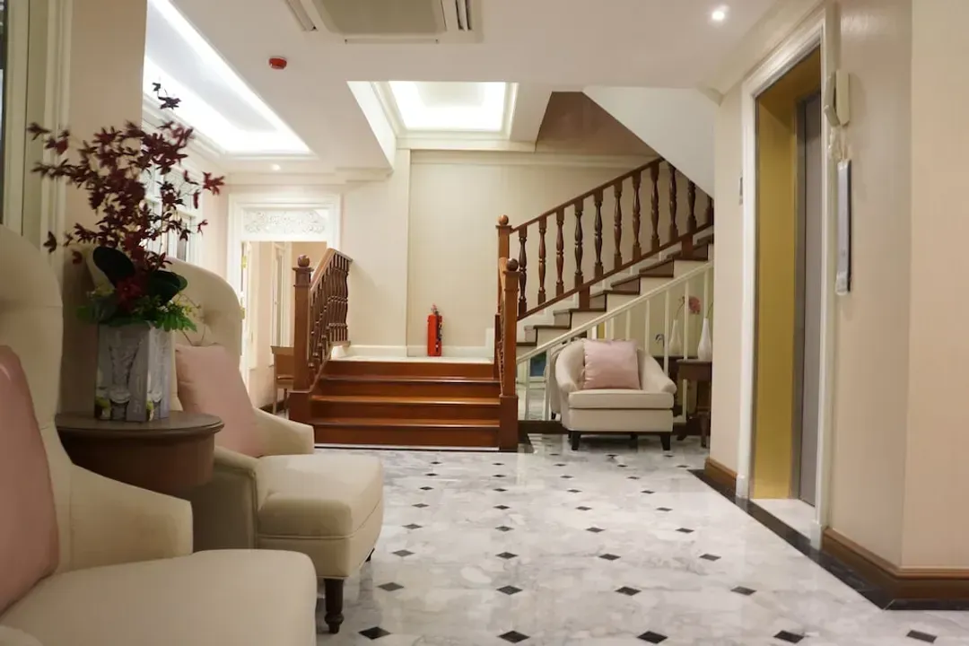 Lobby sitting area
