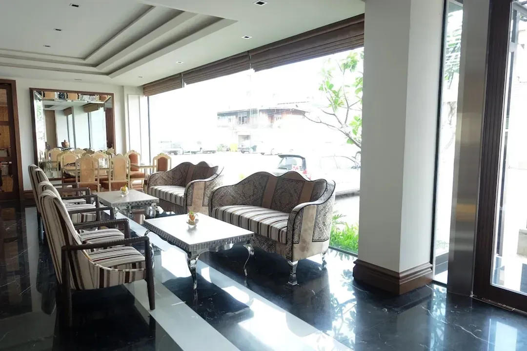 Bangkok-Methavalai Residence