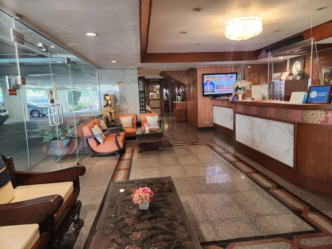 Lobby sitting area