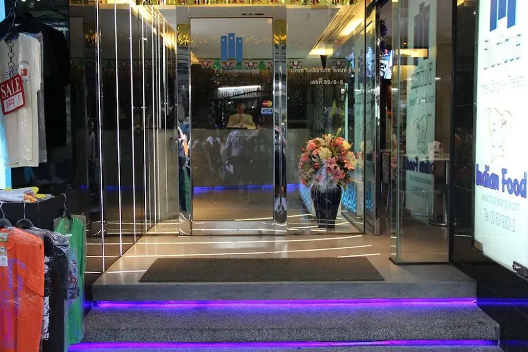曼谷-曼谷藍調飯店