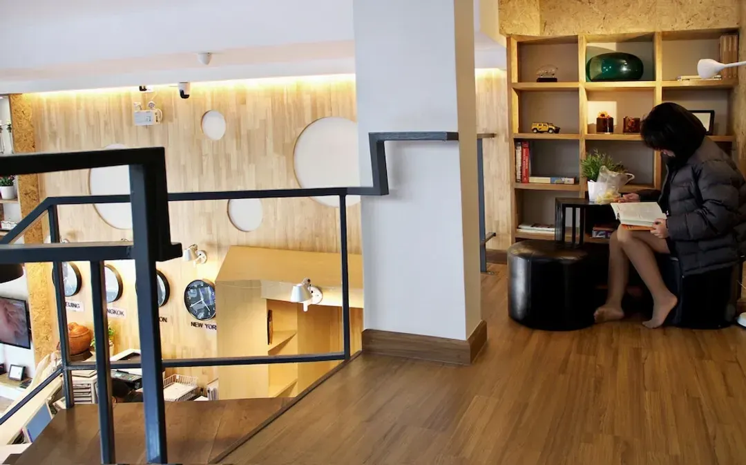 Lobby sitting area