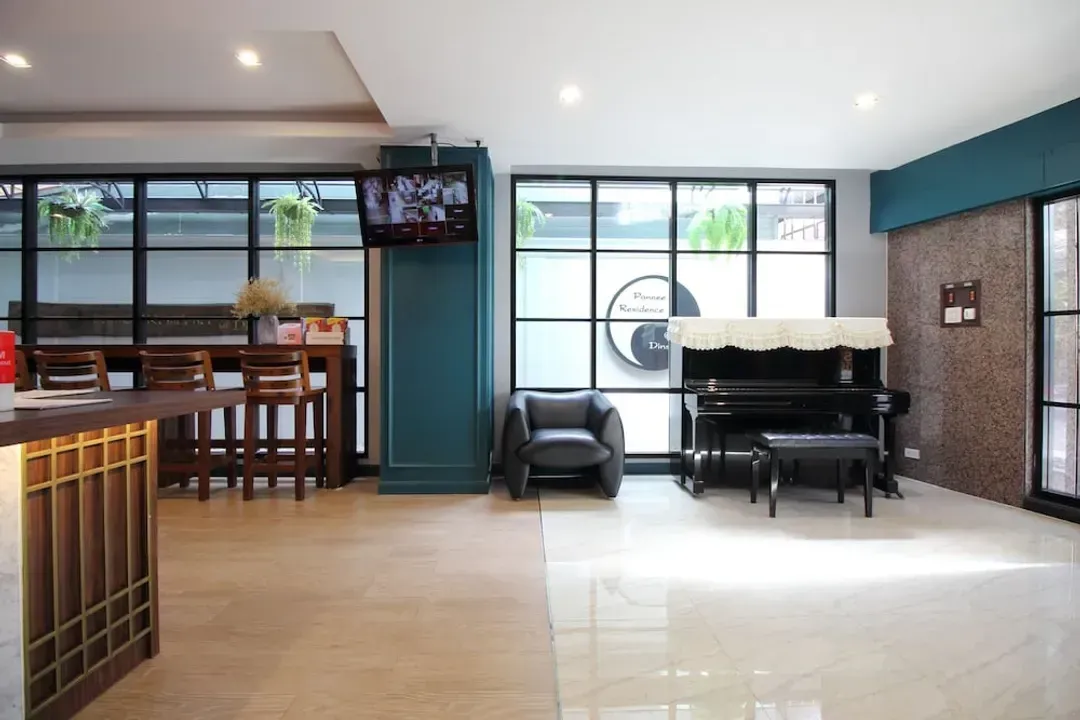 Lobby sitting area