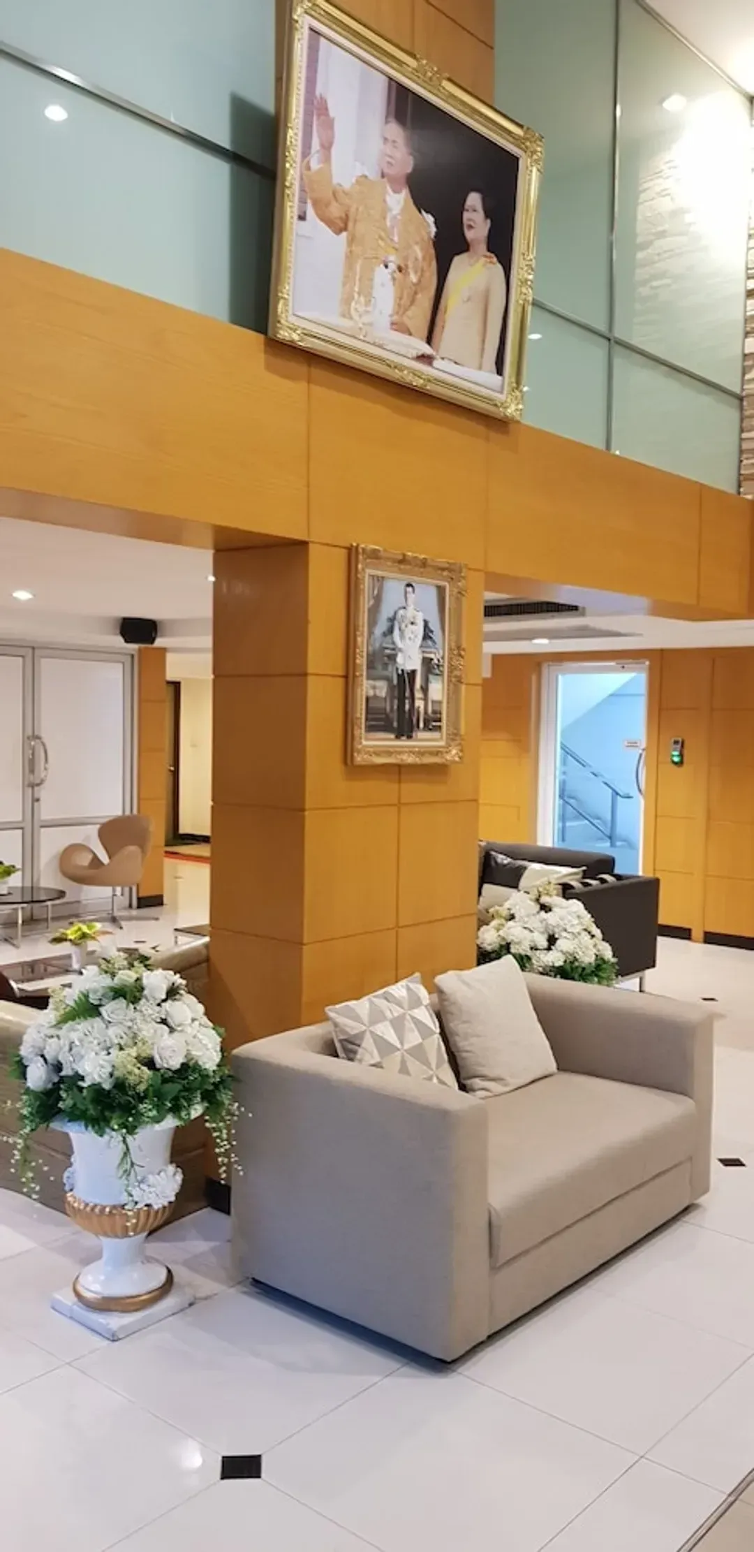 Lobby sitting area