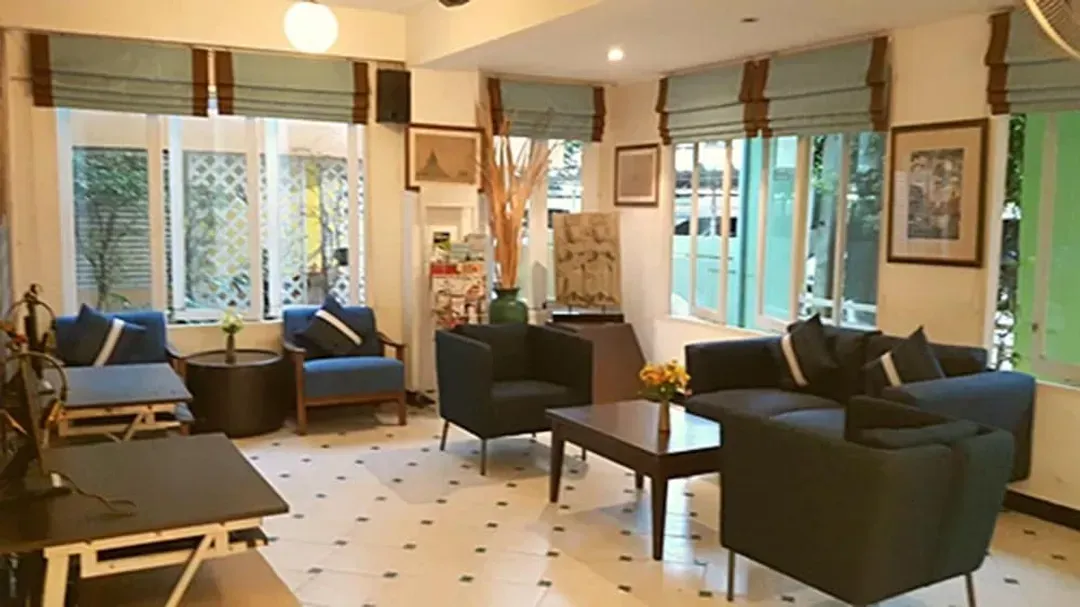 Lobby sitting area