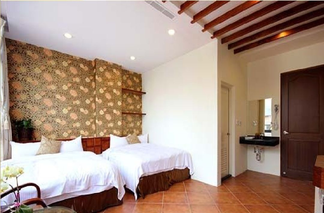 Room and Board Hall 1