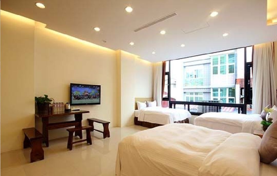 Room and Board Hall 1