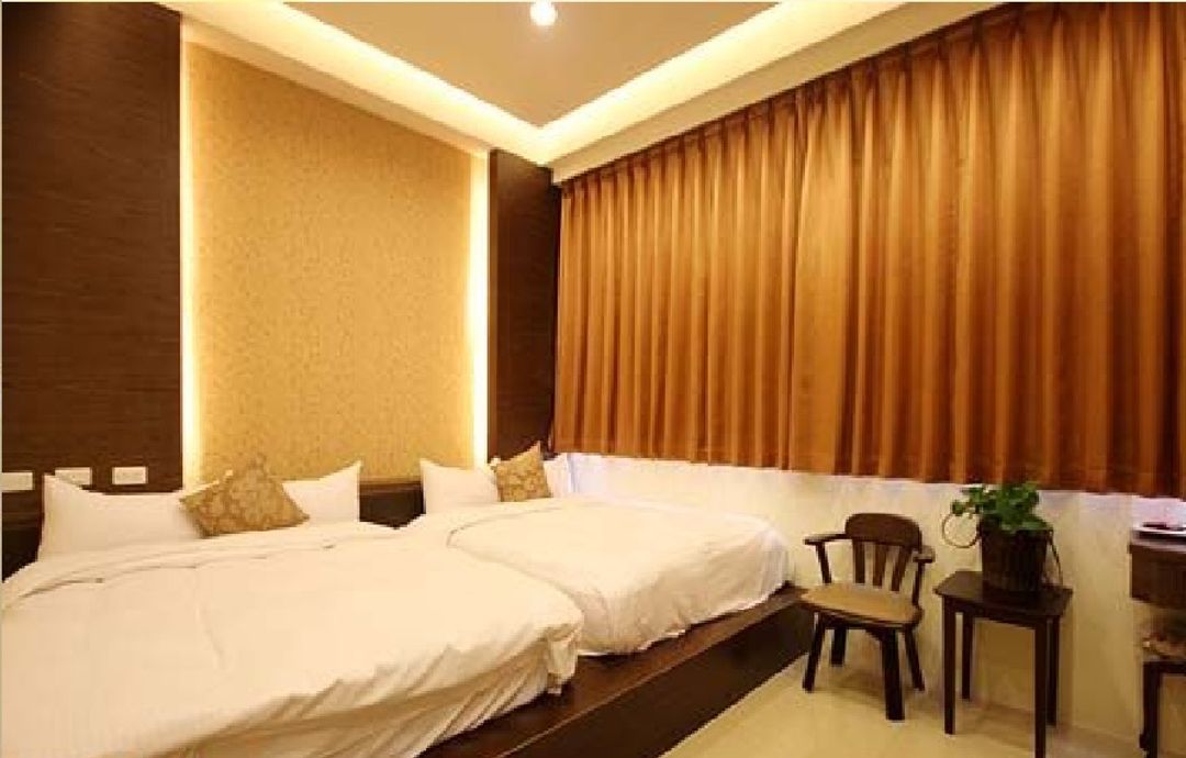 Room and Board Hall 1