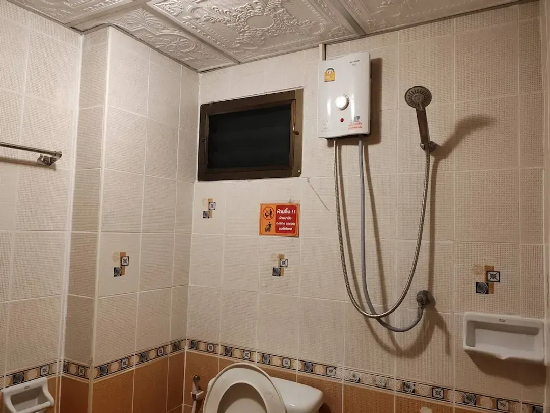 Bathroom shower