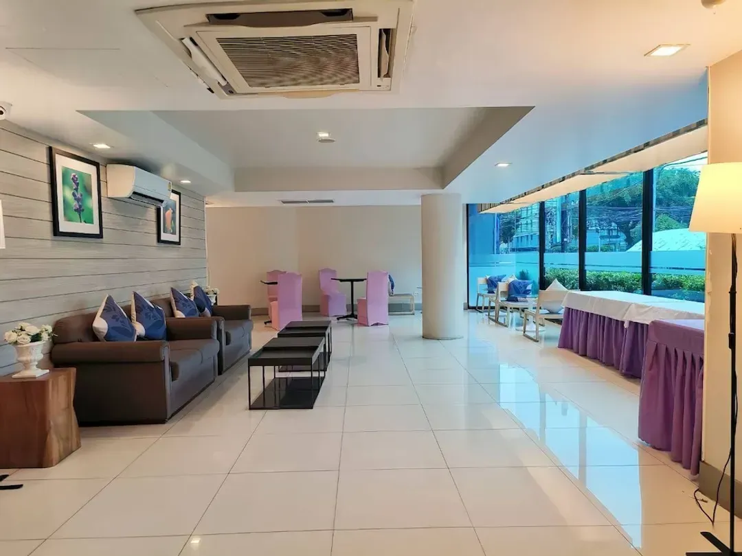 Lobby sitting area