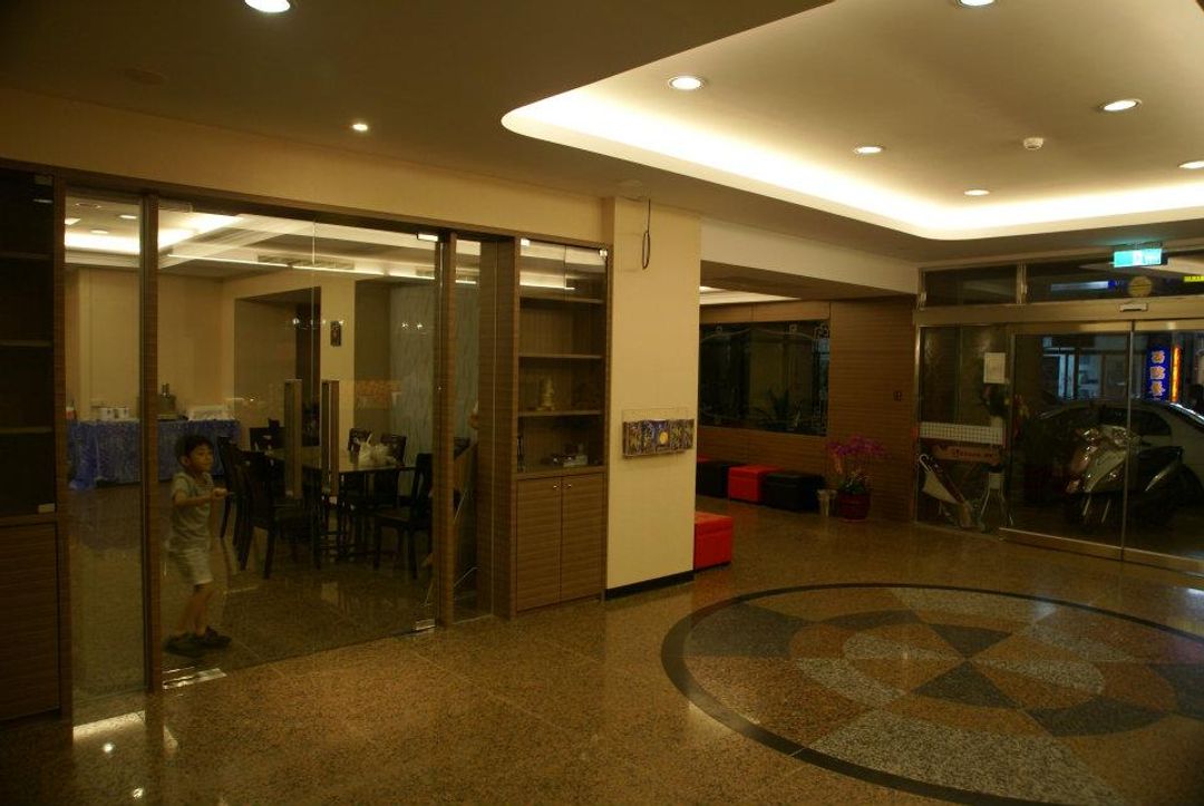 홈풀 호텔 (Home Full Hotel)