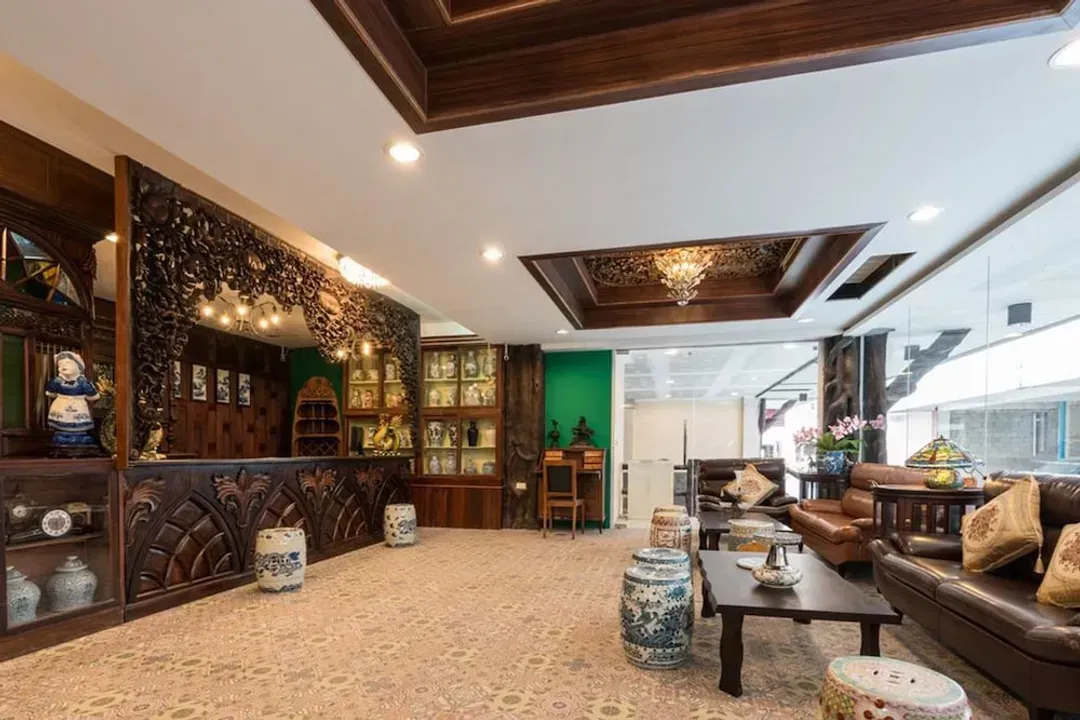 Lobby sitting area