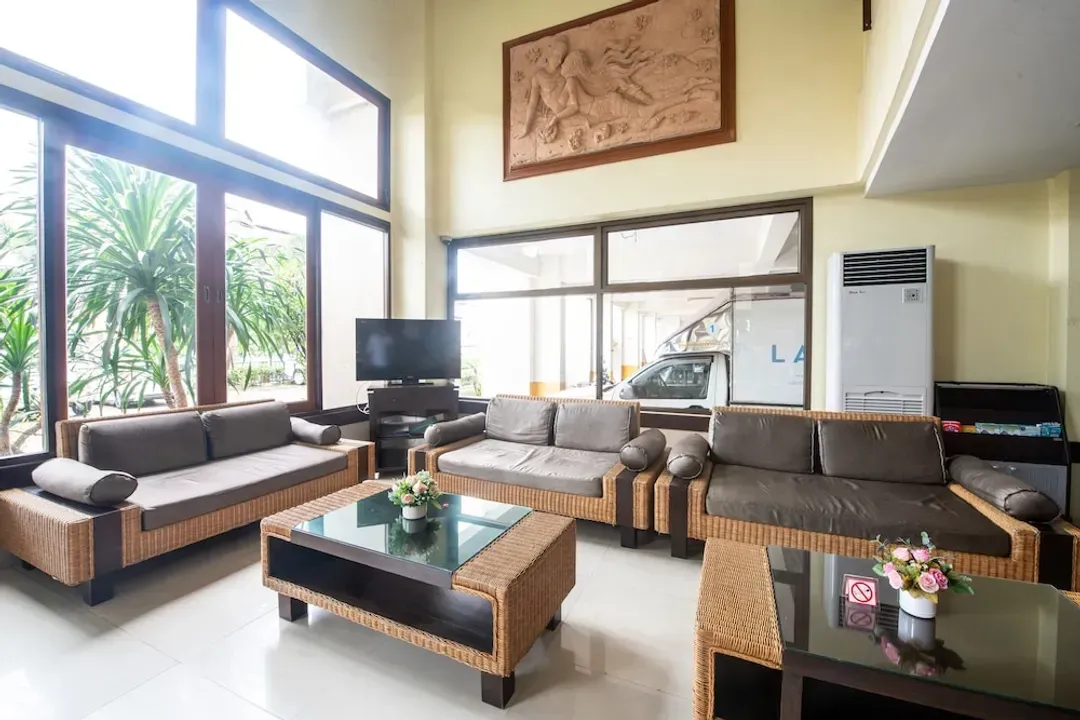Lobby sitting area