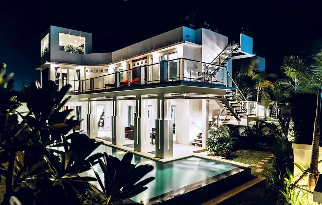 春武里府-芭堤雅荷里活喬木提恩泳池別墅酒店