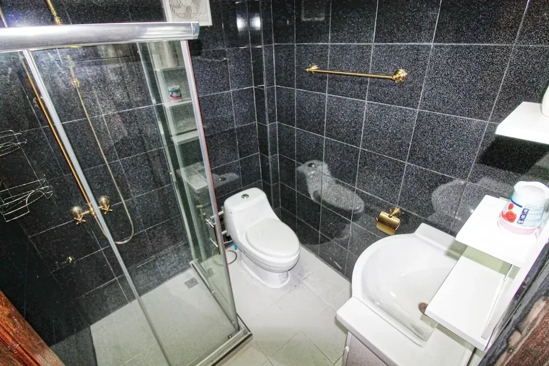 Bathroom shower
