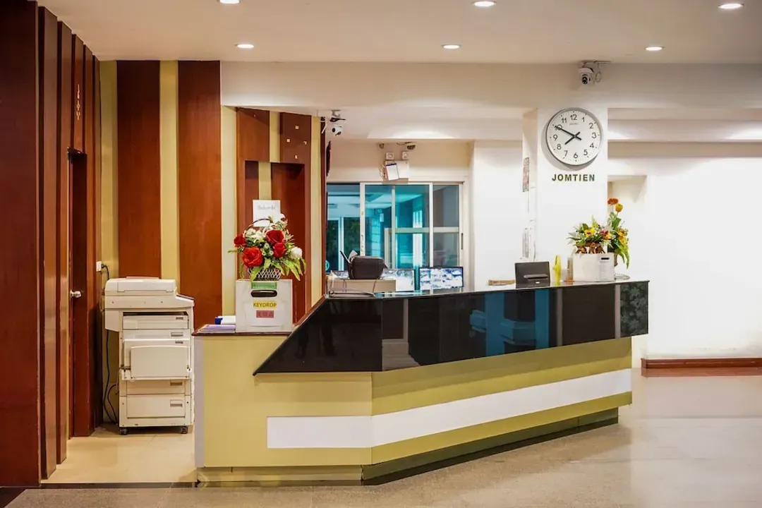 Check-in/check-out kiosk