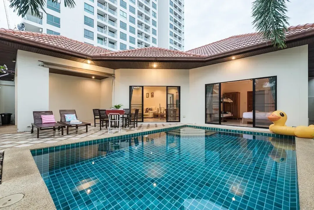 春武里府-AnB poolvilla 2BR with private beach