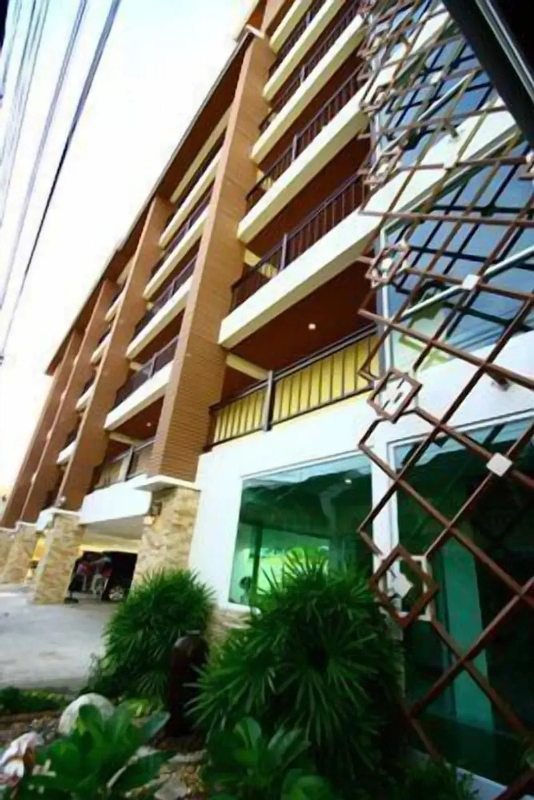 Primary image