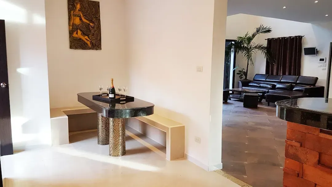 Breakfast area
