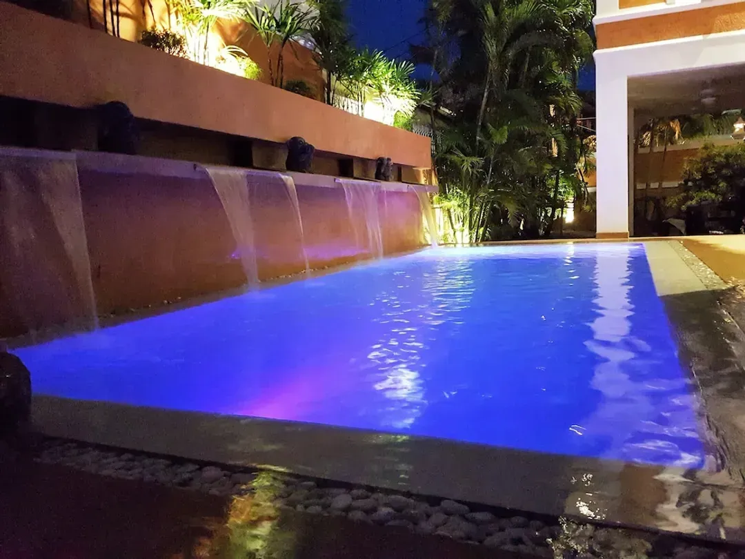 Private pool