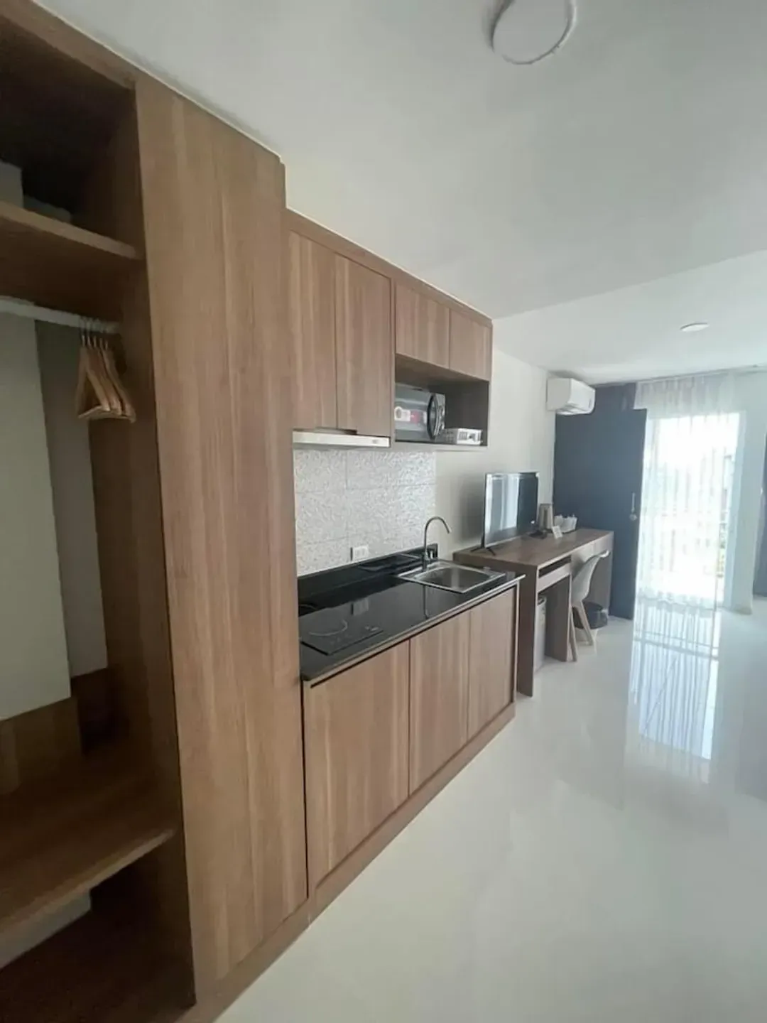 Private kitchenette