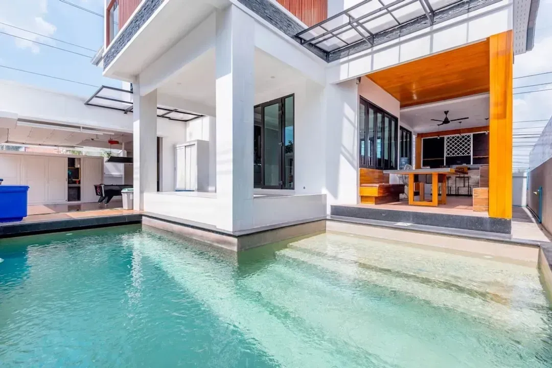 春武里府-Exquisite Pool Villa B