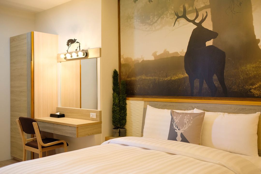 The deer  B&B (No elevator, access control)
