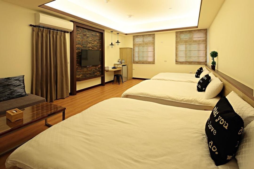 Happiness Yes Inn