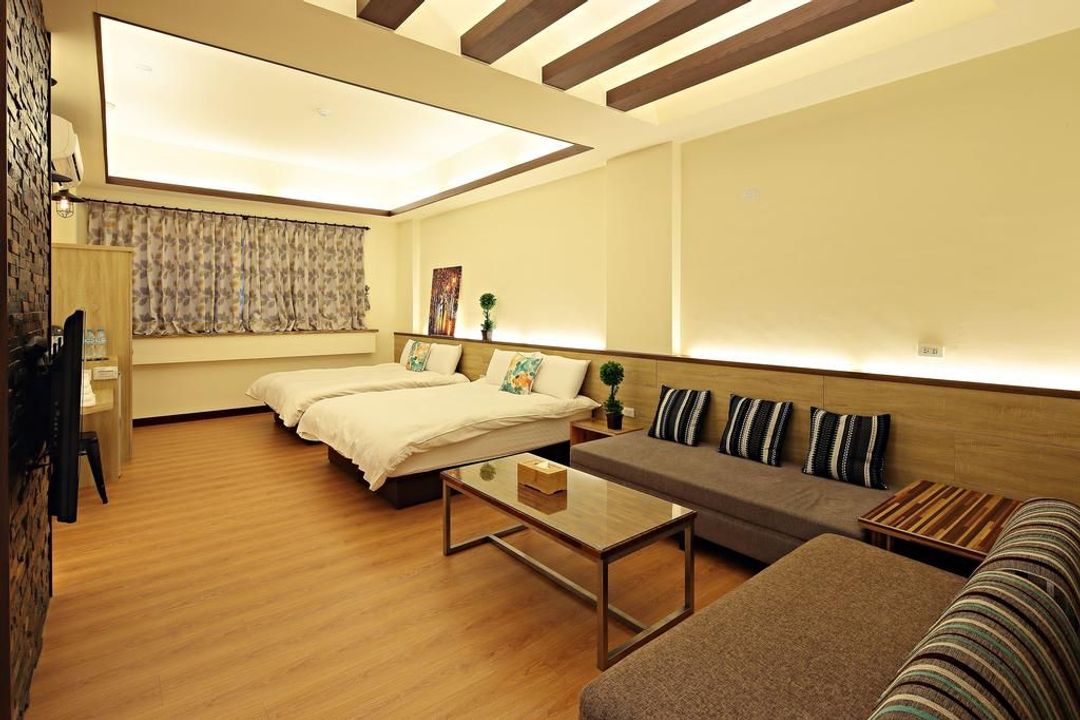 Happiness Yes Inn