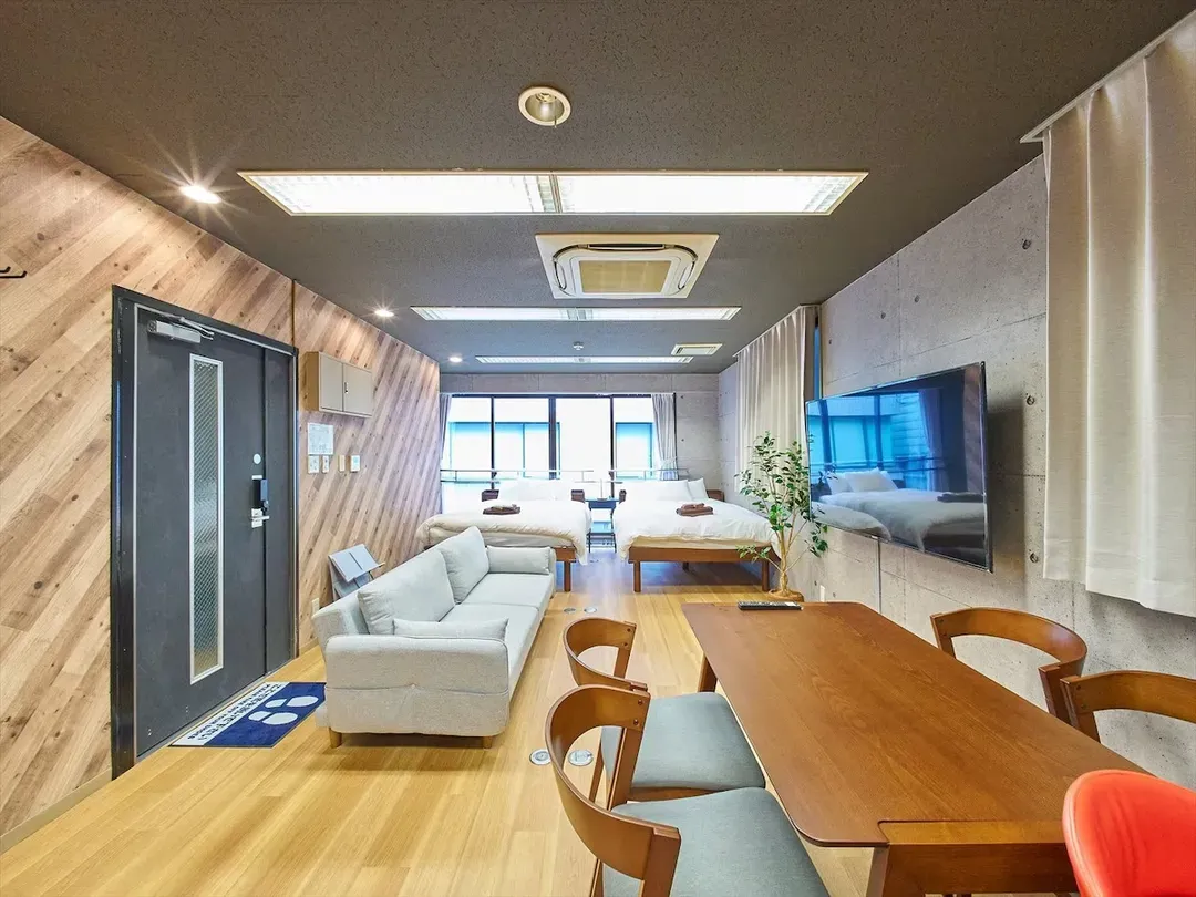 4min Walk from Shimbashi Station/walk to Ginza, Imperial Palace&Tokyo Tower/38㎡/Max 6pax/2F