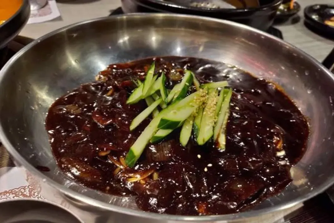 韓式炸醬麵