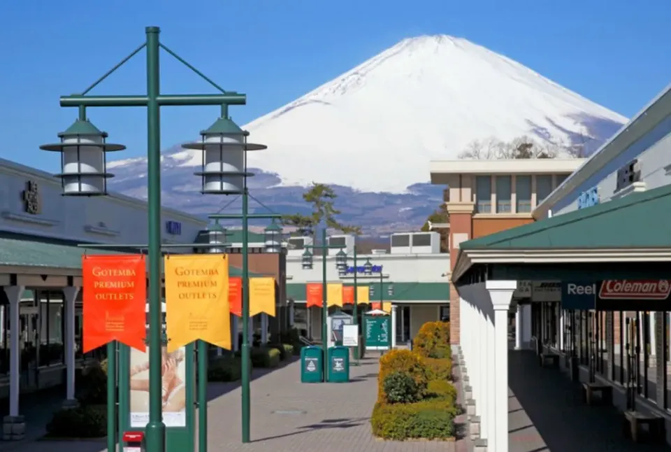 【富士山一日遊】富士山五合目・河口湖・忍野八海・御殿場OUTLETS|中文導遊|上野、新宿出發|1人成行-8