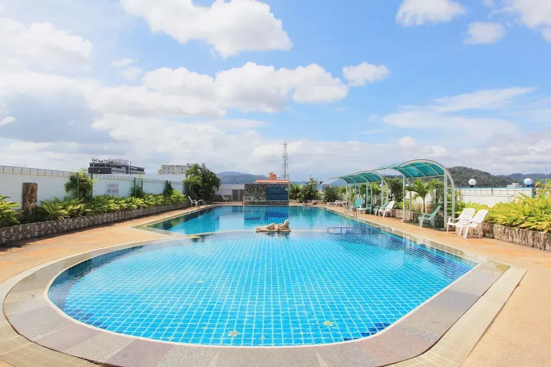 Rooftop pool