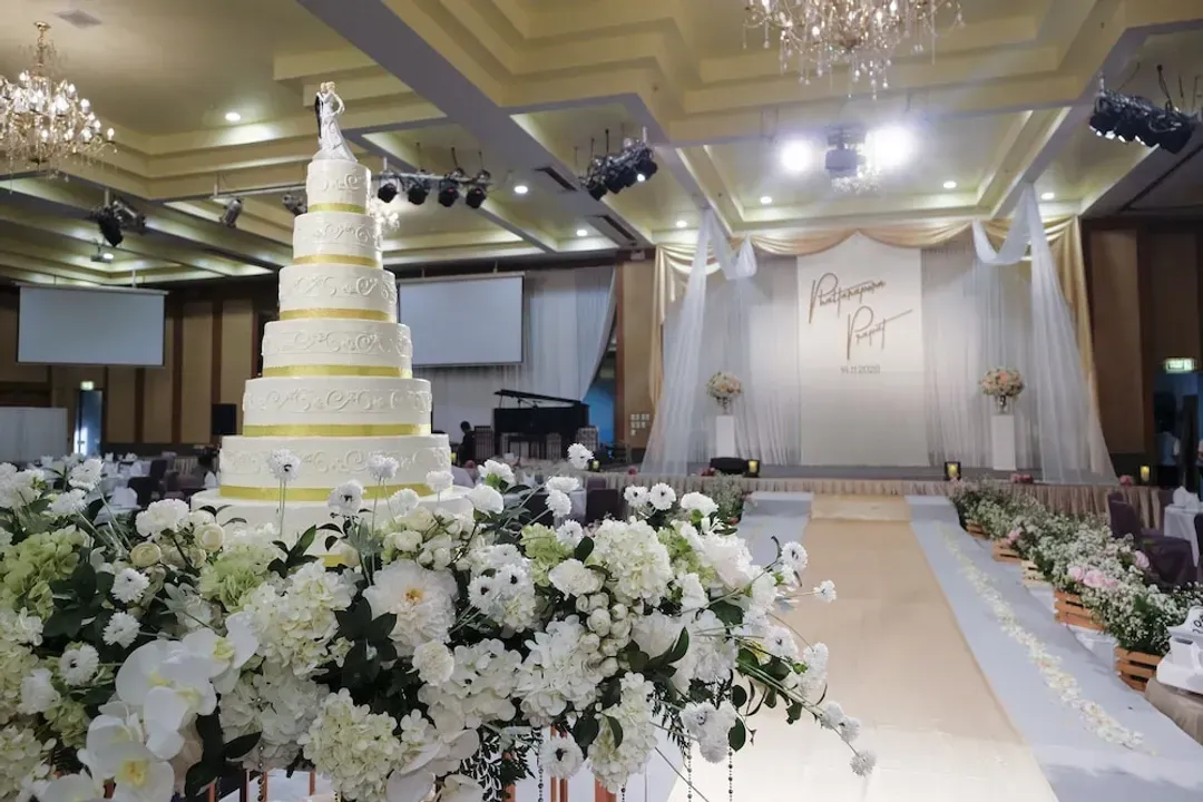 Indoor wedding
