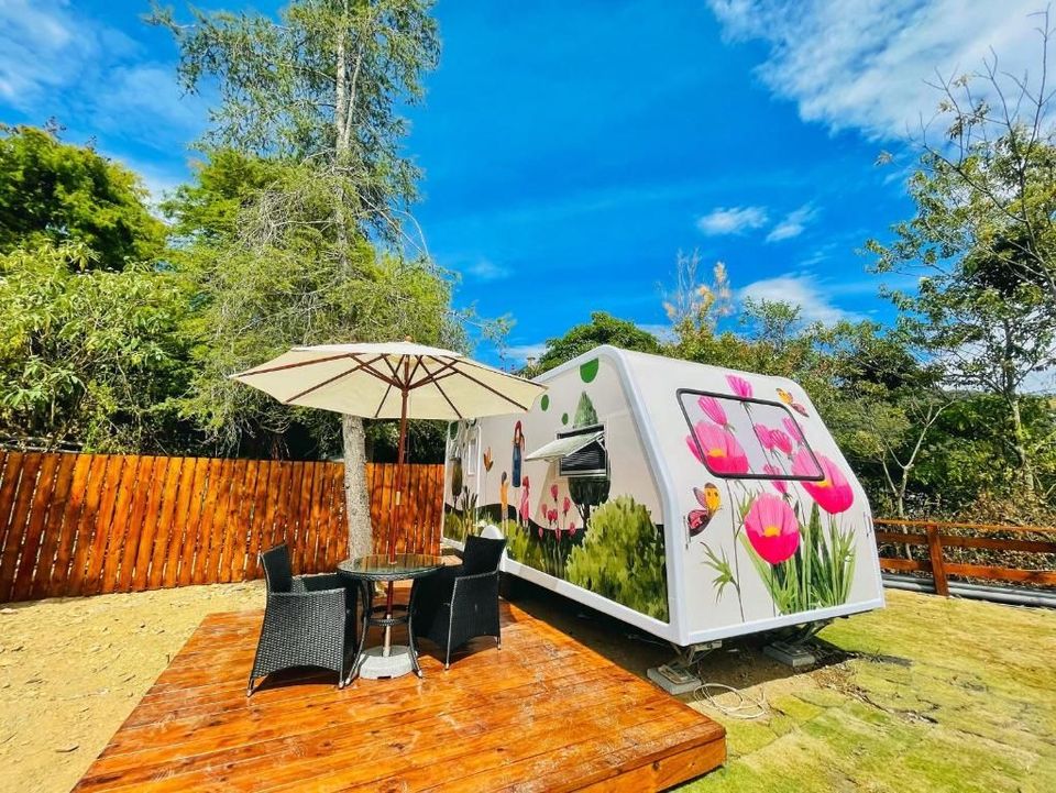 見晴花園渡假山莊|可選購樓中樓帳篷、露營車-【露營車】2人露營車-1